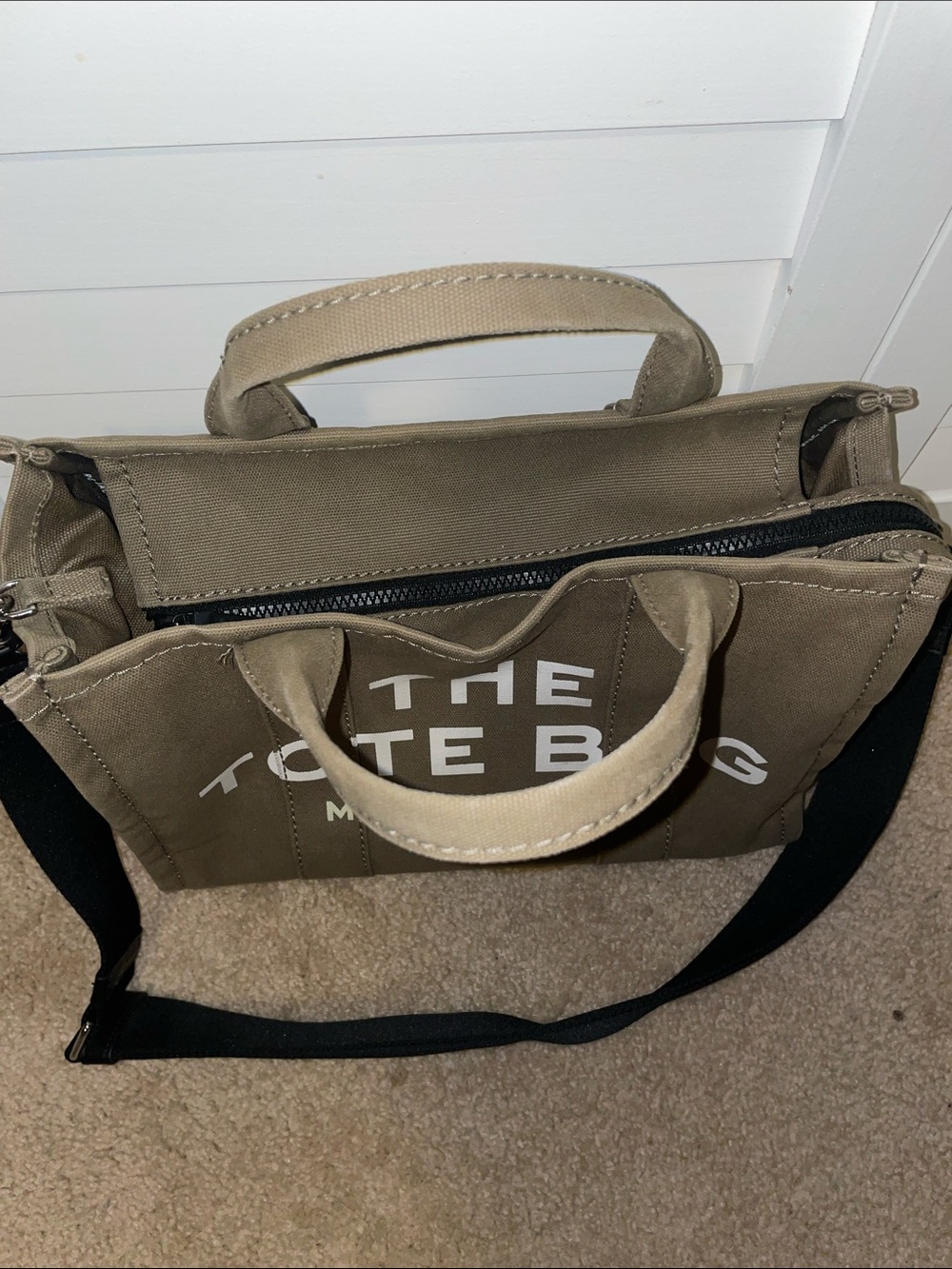 Marc Jacobs Slate Green Canvas Medium The Tote Bag EUC - Picture 2 of 10